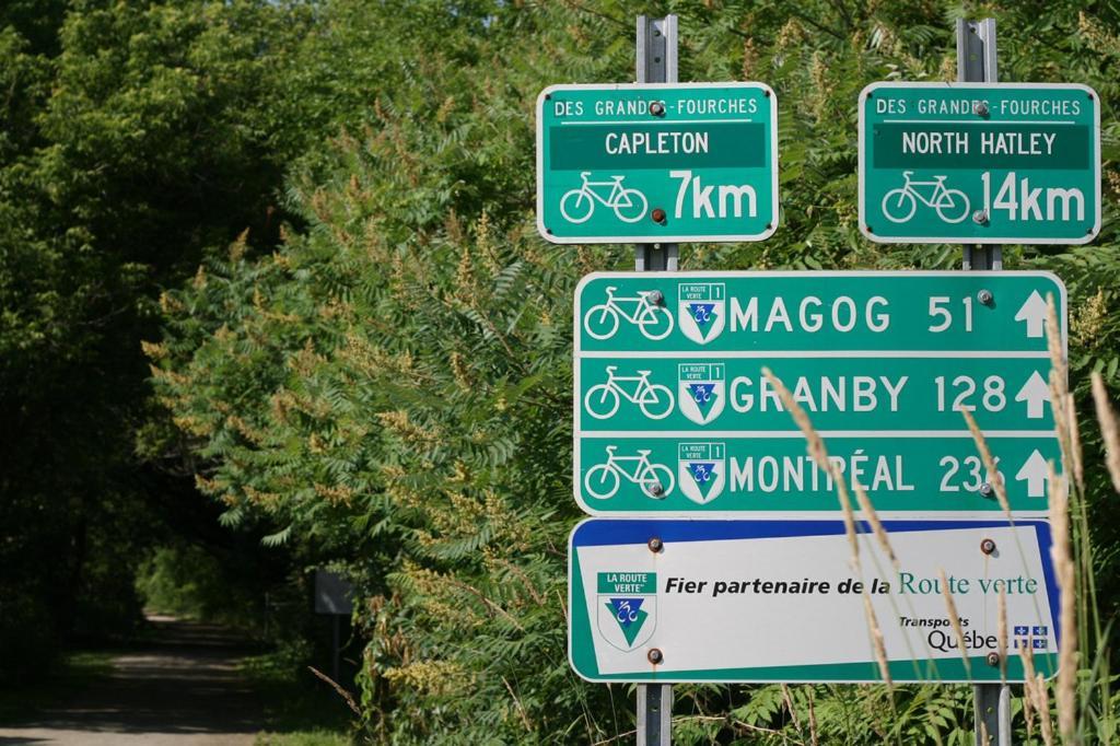 Motel & Hotel La Paysanne Sherbrooke Kültér fotó