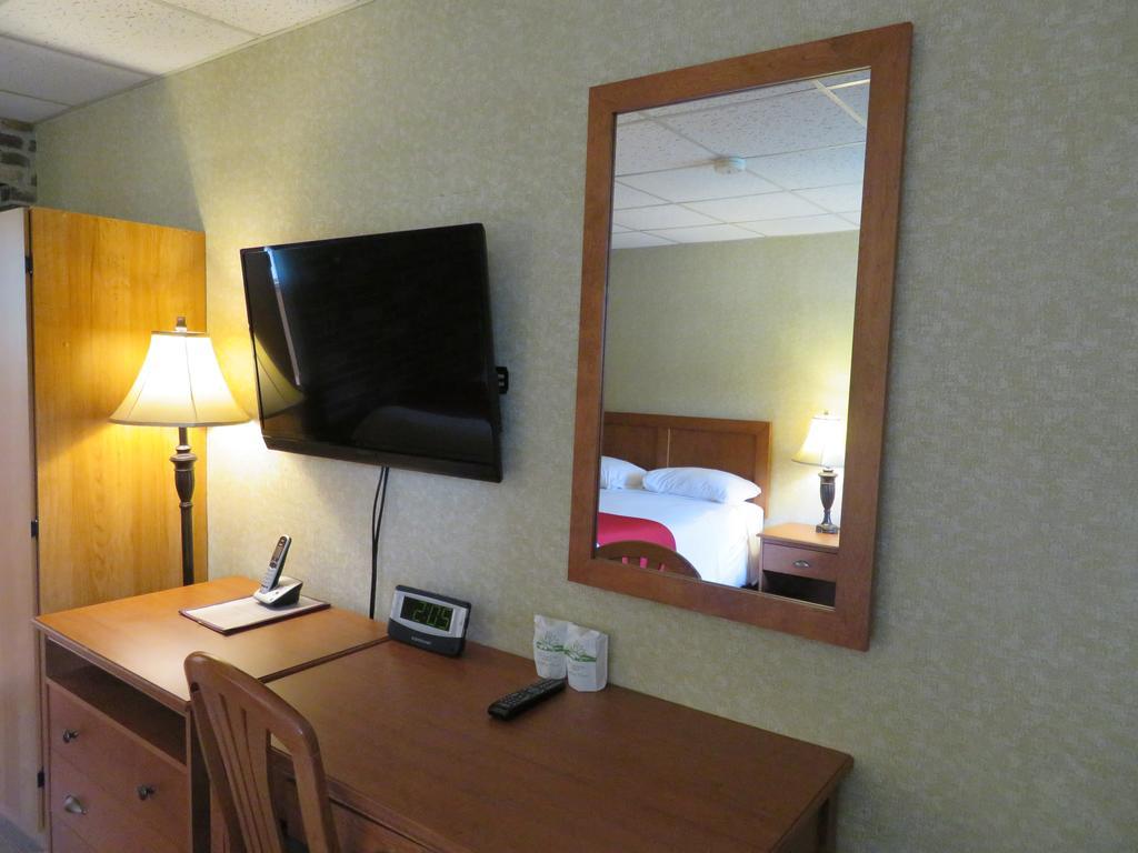 Motel & Hotel La Paysanne Sherbrooke Kültér fotó