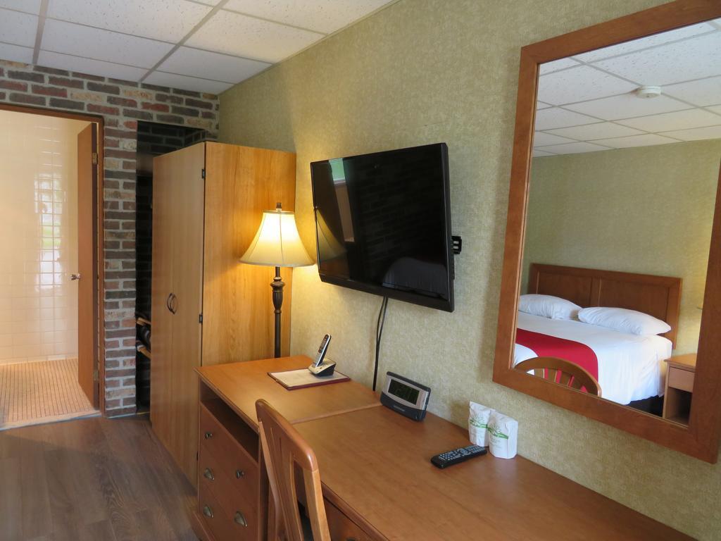 Motel & Hotel La Paysanne Sherbrooke Kültér fotó