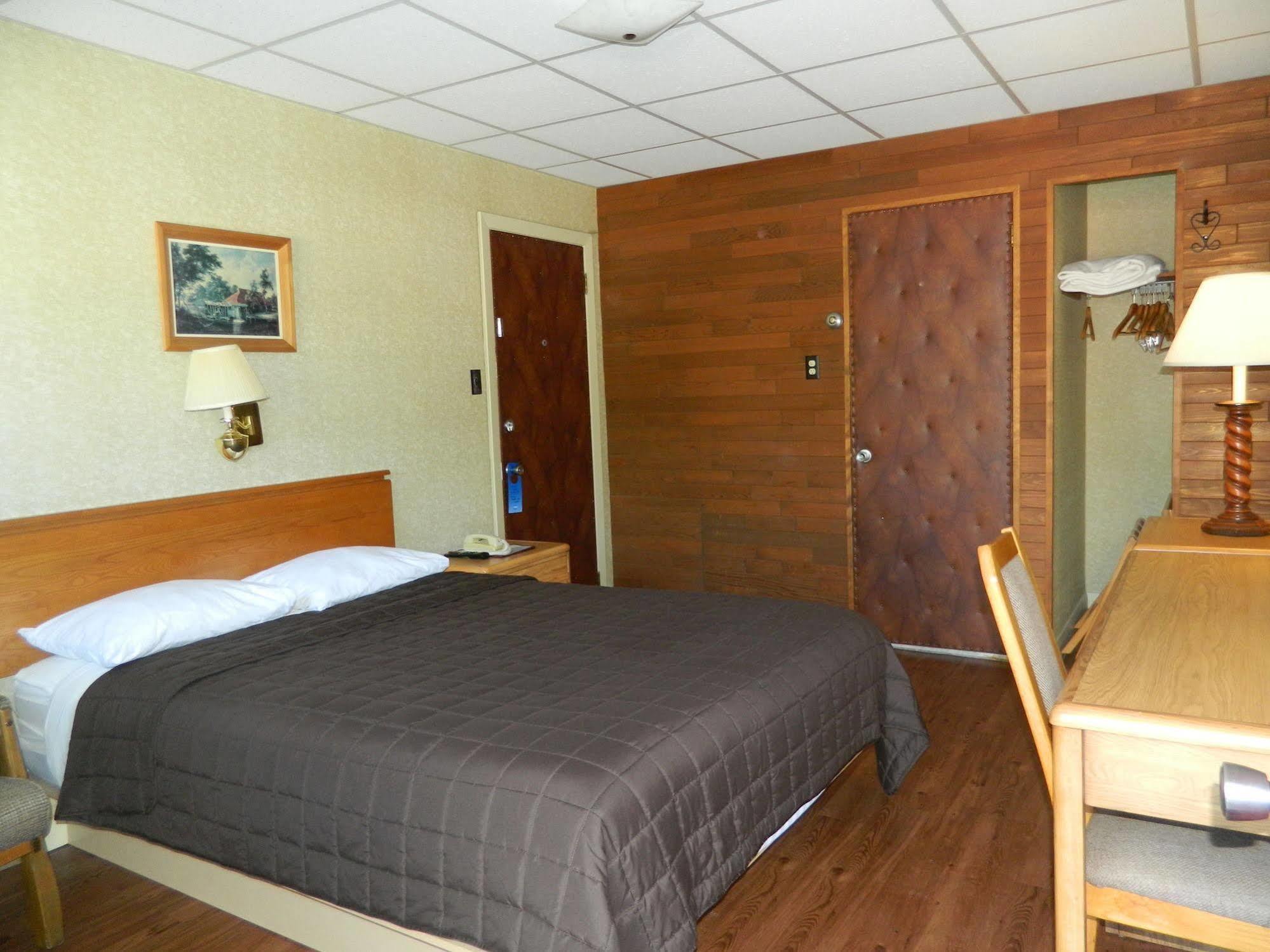 Motel & Hotel La Paysanne Sherbrooke Kültér fotó